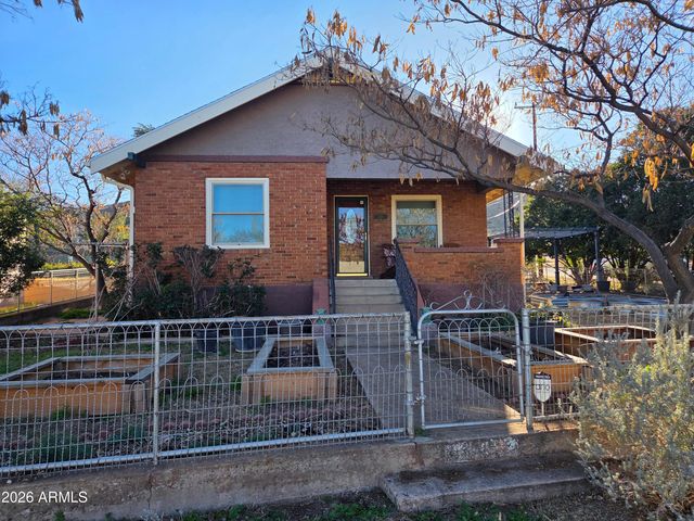319 14TH Terrace, Bisbee, AZ 85603