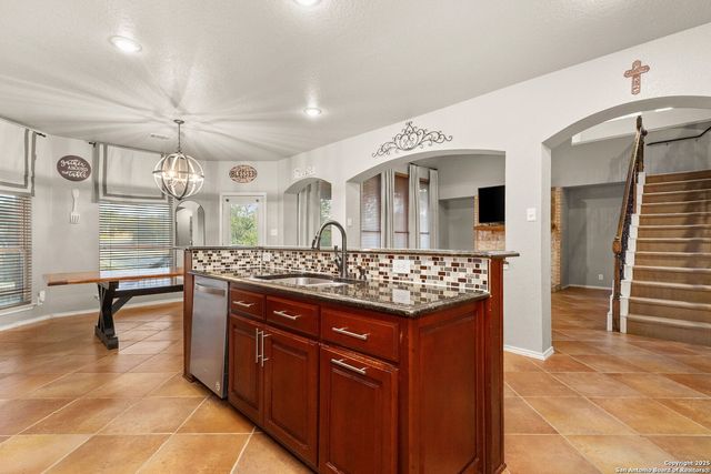 2500 Woodbridge Way, Schertz, TX 78154