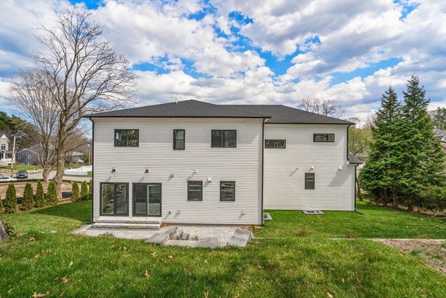 100 Woodbine Circle, Needham, MA 02494