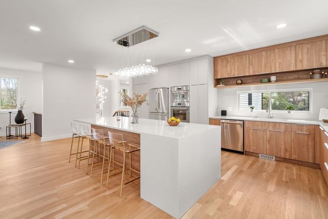100 Woodbine Circle, Needham, MA 02494