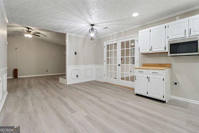 621 Maple Drive, Riverdale, GA 30274