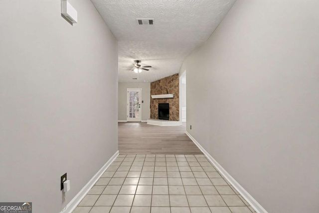 621 Maple Drive, Riverdale, GA 30274