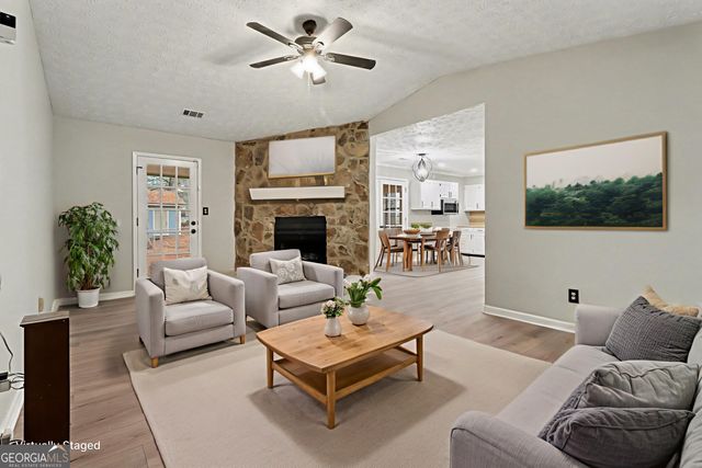 621 Maple Drive, Riverdale, GA 30274