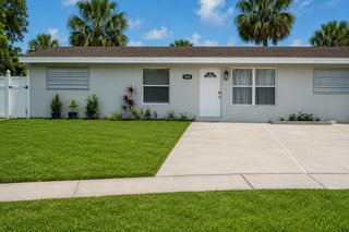 1545 S 24th Way, Riviera Beach, FL 33404