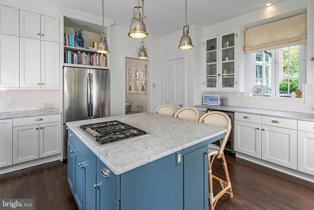 22 BREARLY RD, Princeton, NJ 08540