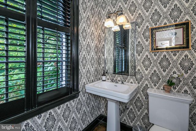 22 BREARLY RD, Princeton, NJ 08540