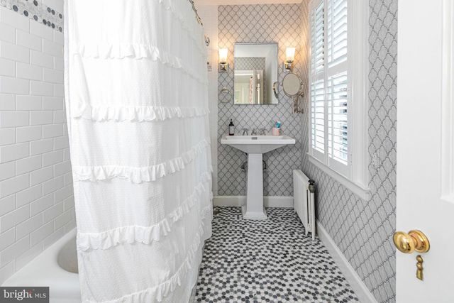 22 BREARLY RD, Princeton, NJ 08540