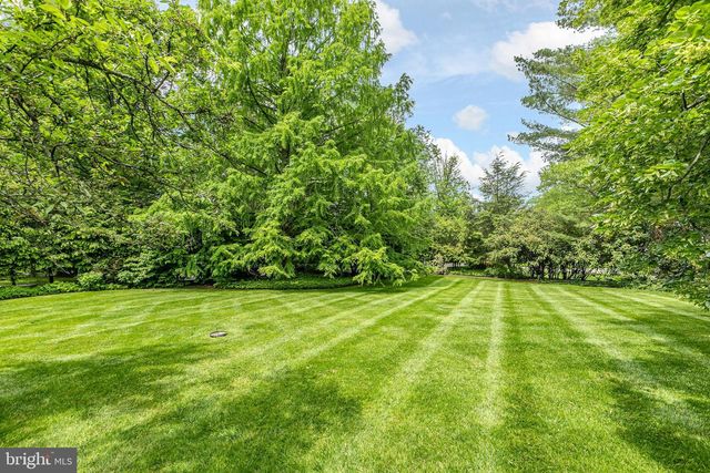 22 BREARLY RD, Princeton, NJ 08540