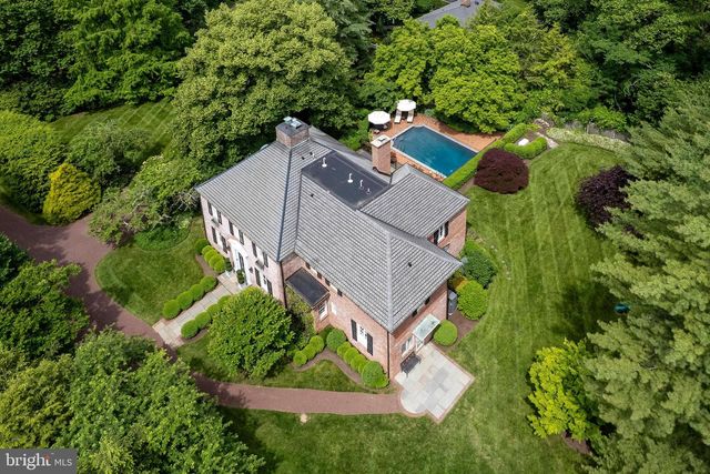 22 BREARLY RD, Princeton, NJ 08540