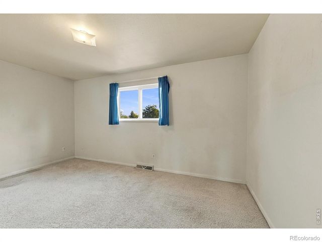 2404 N Van Buren Avenue, Loveland, CO 80538