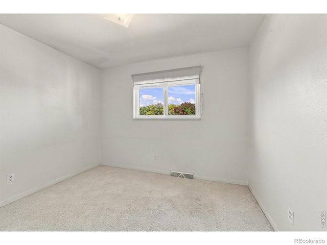 2404 N Van Buren Avenue, Loveland, CO 80538