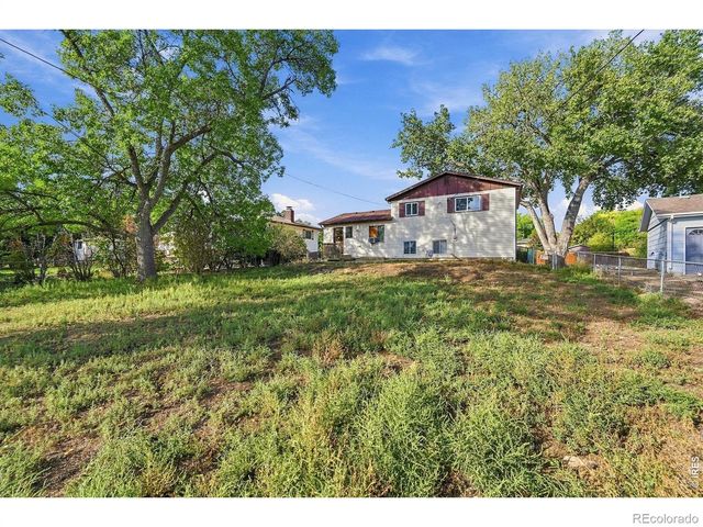 2404 N Van Buren Avenue, Loveland, CO 80538