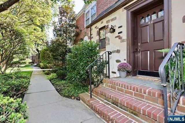 185 E Palisade Avenue A2A, Englewood, NJ 07631