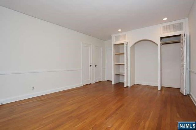 185 E Palisade Avenue A2A, Englewood, NJ 07631