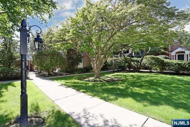 185 E Palisade Avenue A2A, Englewood, NJ 07631