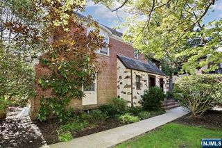 185 E Palisade Avenue A2A, Englewood, NJ 07631