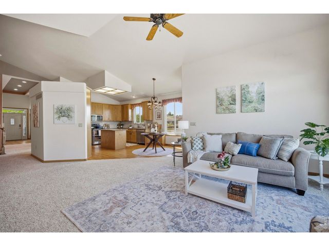510 Lakeside Pl, Windsor, CO 80550