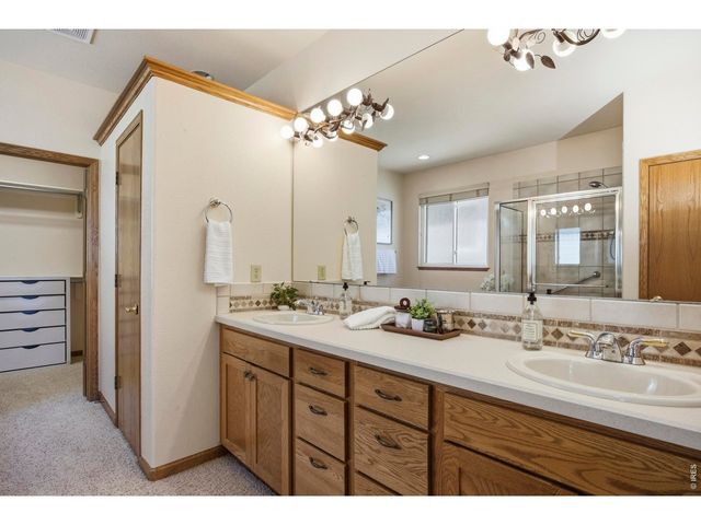 510 Lakeside Pl, Windsor, CO 80550