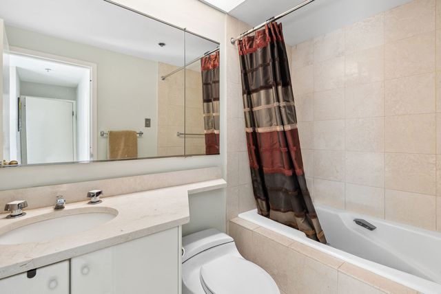 100 E Huron Street 1506, Chicago, IL 60611