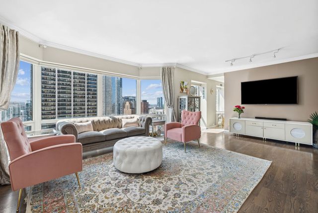 100 E Huron Street 1506, Chicago, IL 60611