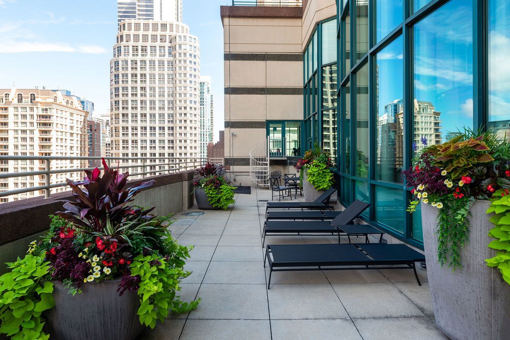 Image 25 of property listing at 100 E Huron Street 1506, Chicago, IL 60611