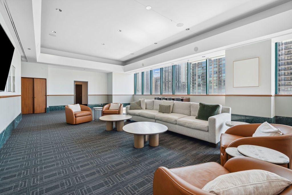 Image 30 of property listing at 100 E Huron Street 1506, Chicago, IL 60611