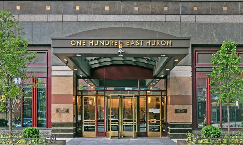Image 36 of property listing at 100 E Huron Street 1506, Chicago, IL 60611