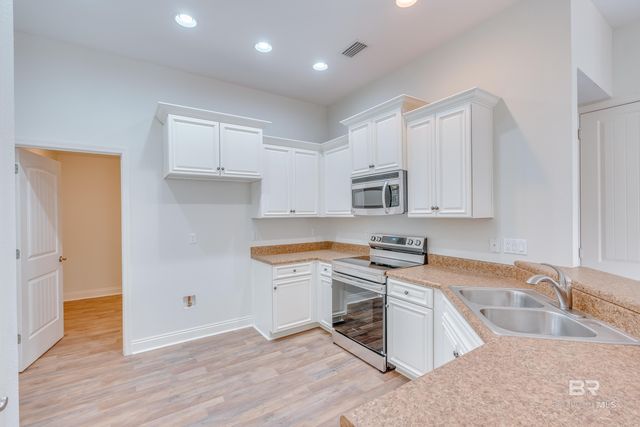 28407 Chateau Drive, Daphne, AL 36526