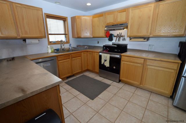 1606 HACKNEY DR, Laramie, WY 82070