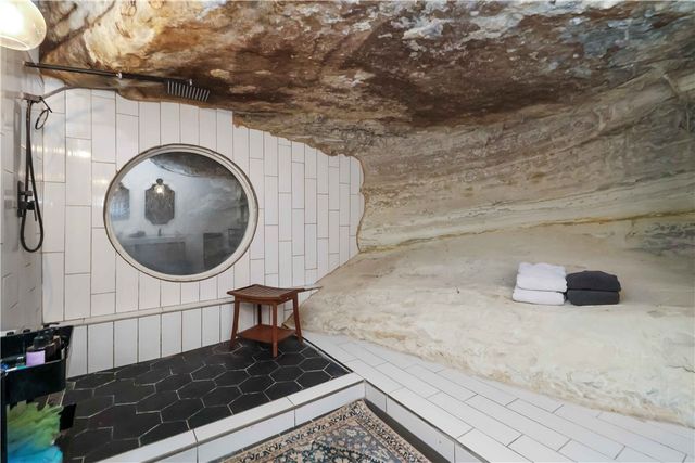 21283 Pine Drive, Garfield, AR 72732