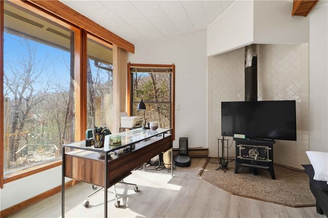 21283 Pine Drive, Garfield, AR 72732