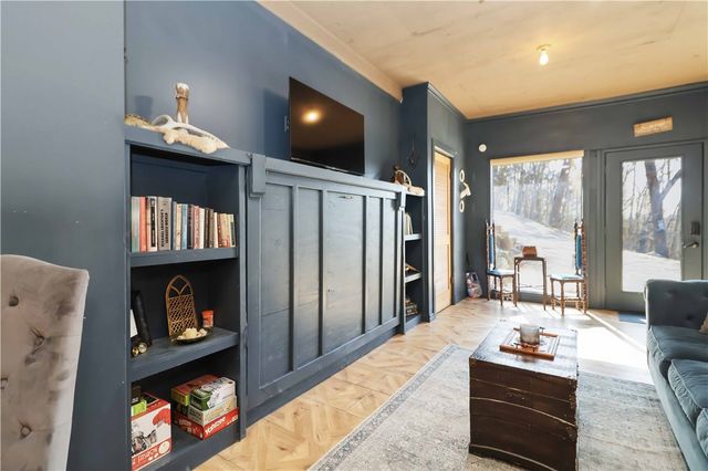 21283 Pine Drive, Garfield, AR 72732