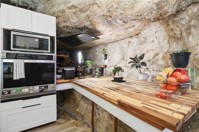 21283 Pine Drive, Garfield, AR 72732