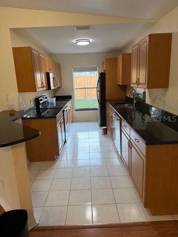 911 VALMAR STREET, Brandon, FL 33511