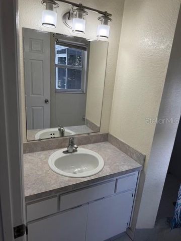 911 VALMAR STREET, Brandon, FL 33511