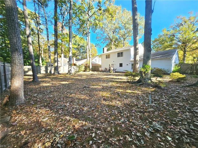 107 Five Forks LN, Hampton, VA 23669