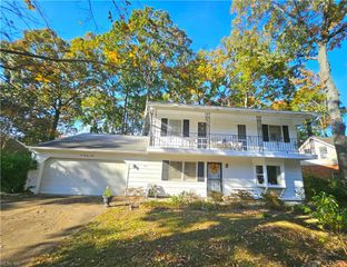 107 Five Forks LN, Hampton, VA 23669