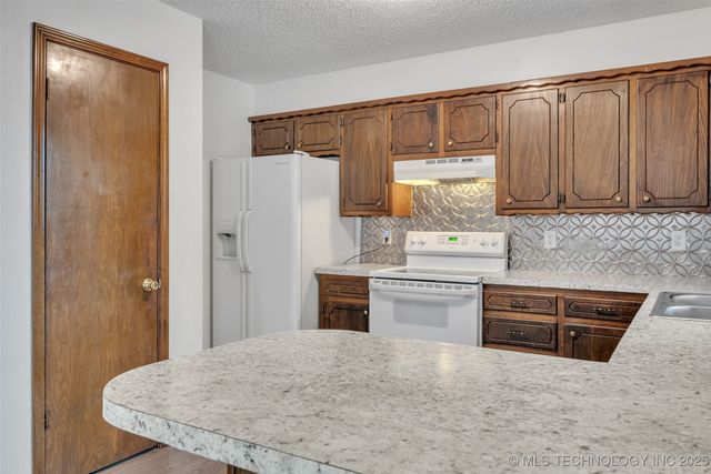 18406 S 55th E, Warner, OK 74469