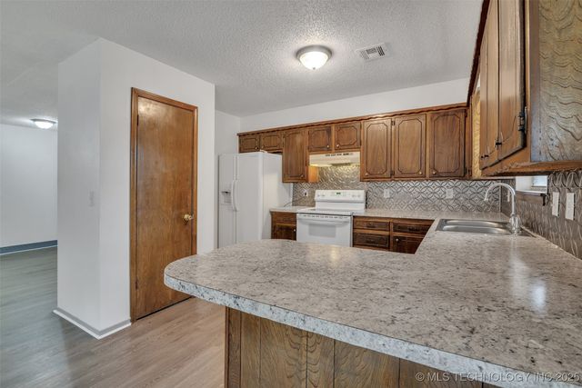 18406 S 55th E, Warner, OK 74469