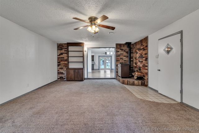 18406 S 55th E, Warner, OK 74469