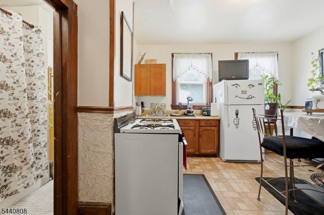53 Grove Ter, Irvington Twp., NJ 07111