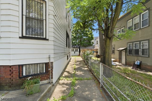 53 Grove Ter, Irvington Twp., NJ 07111