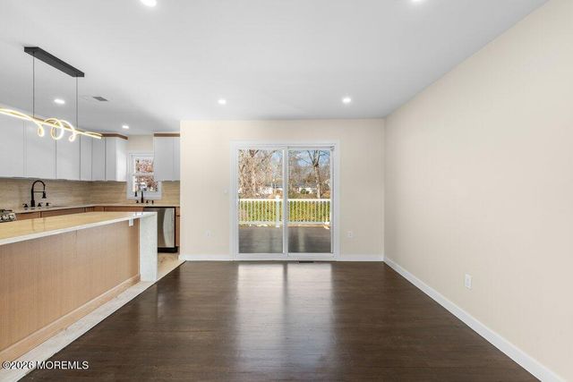 330 Cokes Drive, Toms River, NJ 08753