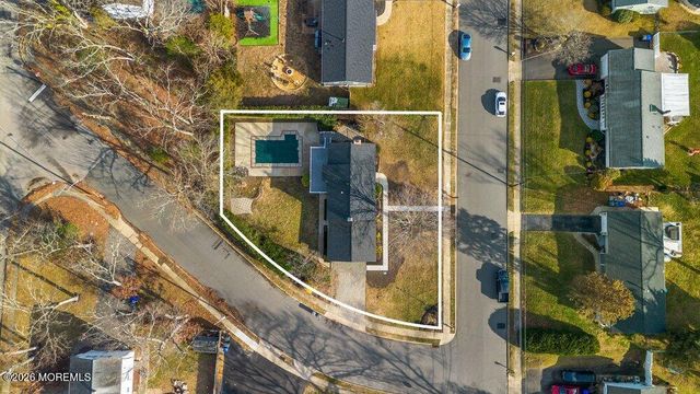 330 Cokes Drive, Toms River, NJ 08753