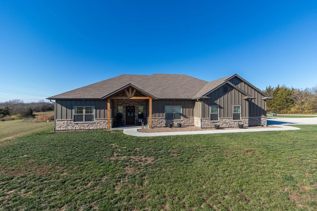 13877 S RANGELINE RD, Ashland, MO 65010