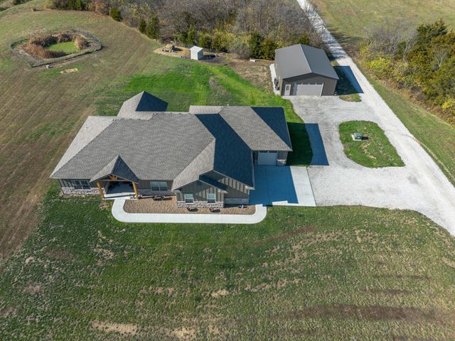 13877 S RANGELINE RD, Ashland, MO 65010