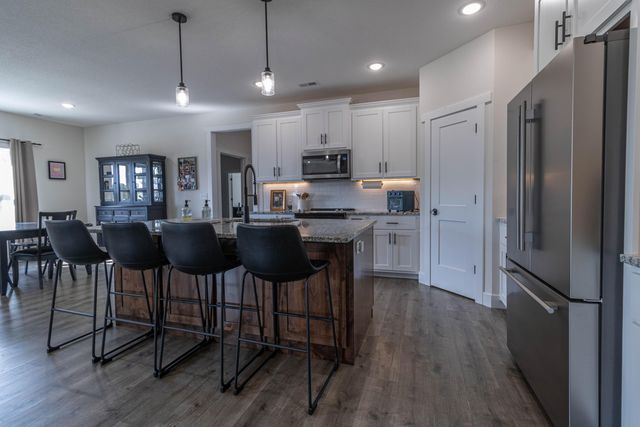 13877 S RANGELINE RD, Ashland, MO 65010