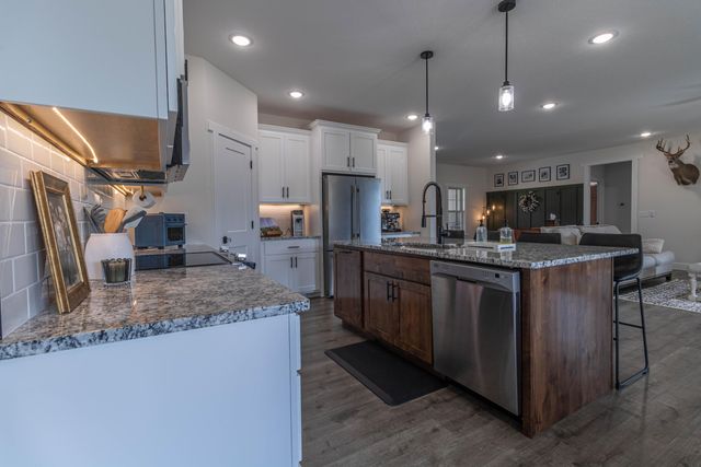 13877 S RANGELINE RD, Ashland, MO 65010