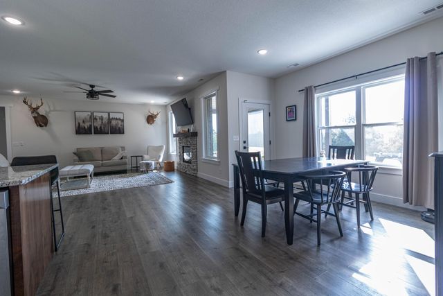 13877 S RANGELINE RD, Ashland, MO 65010