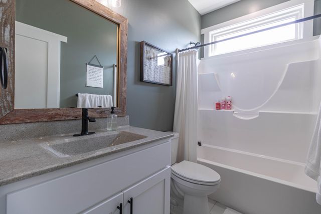 13877 S RANGELINE RD, Ashland, MO 65010